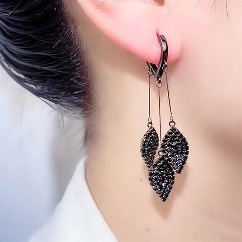 Nature Black Leaf Zircon Earrings Nature Black Leaf Zircon Earrings